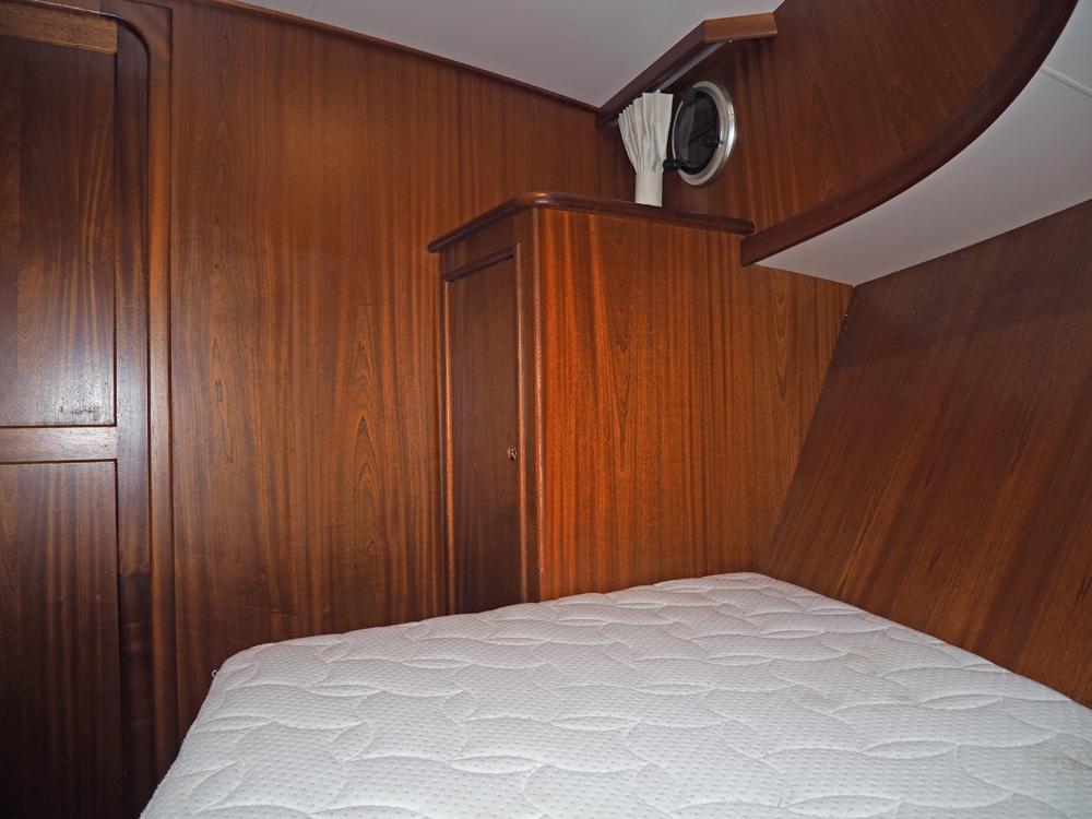 Cabin en avant, H&eacute;bergements